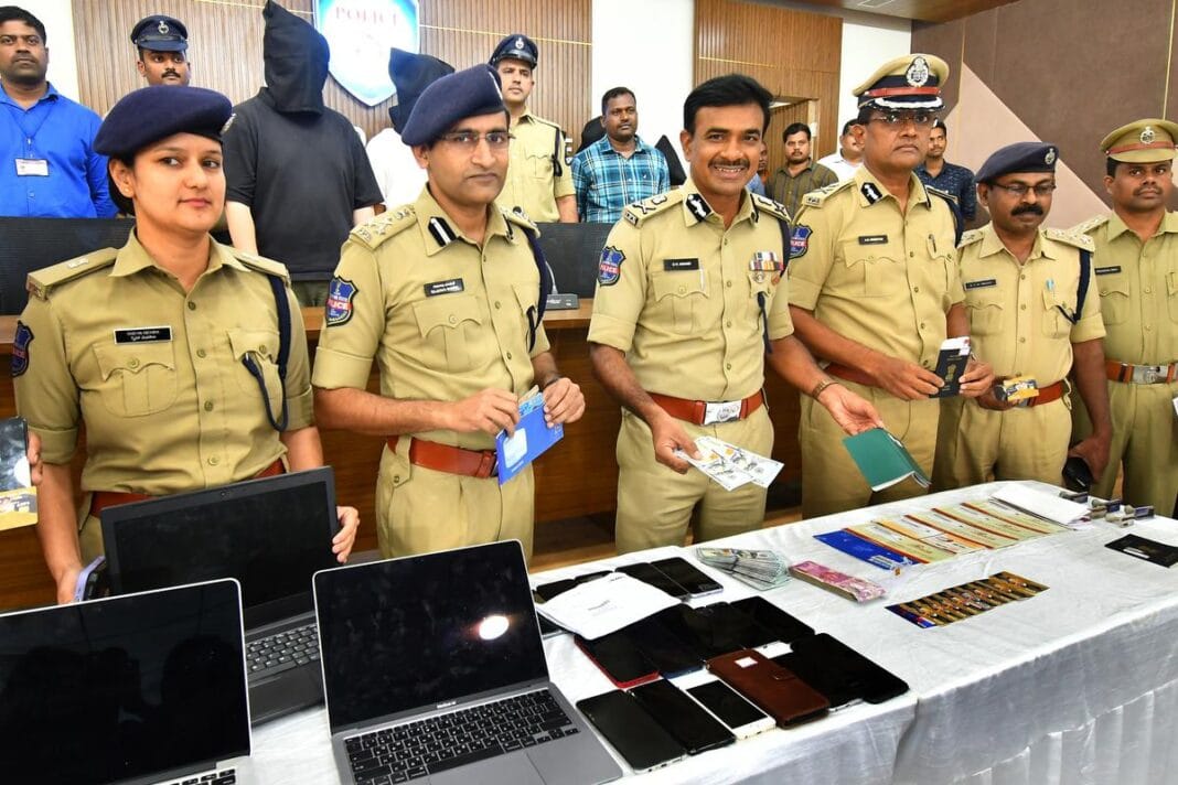 Fake Chinese investments worth 903 crores busted in Hyderabad