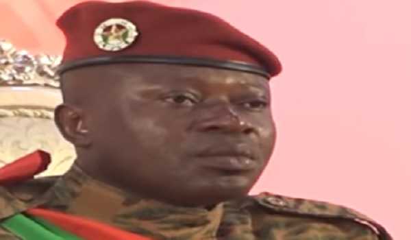 Burkina Faso’s military leader to step down