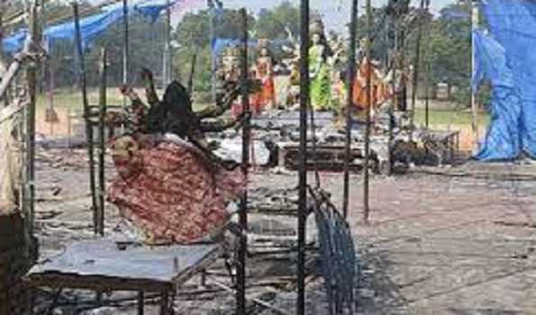 5 killed, 43 injured in fire at Durga Puja Pandal in UP