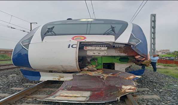 Vande Bharat meets with accident in Gujrat