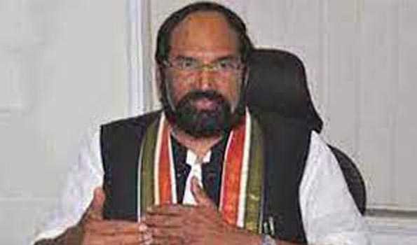 Uttam accuses TRS govt for not implementing FRA