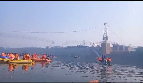 Morbi Bridge Tragedy: Toll touches 140, rescue ops continue