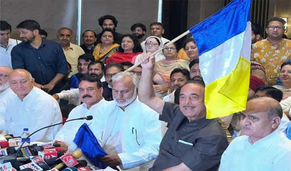 Azad announces Democratic Azad Party
