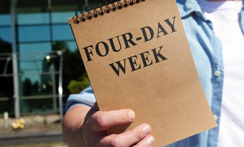 4-day week for work being analyzed, people preferring sleeping in free time