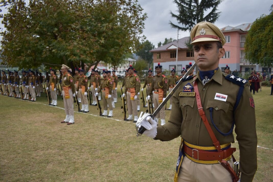 National Police commemoration day observed at Baramulla, SSP Baramulla and Co CRPF paid floral Tribute shaheedi Mulaqat Held