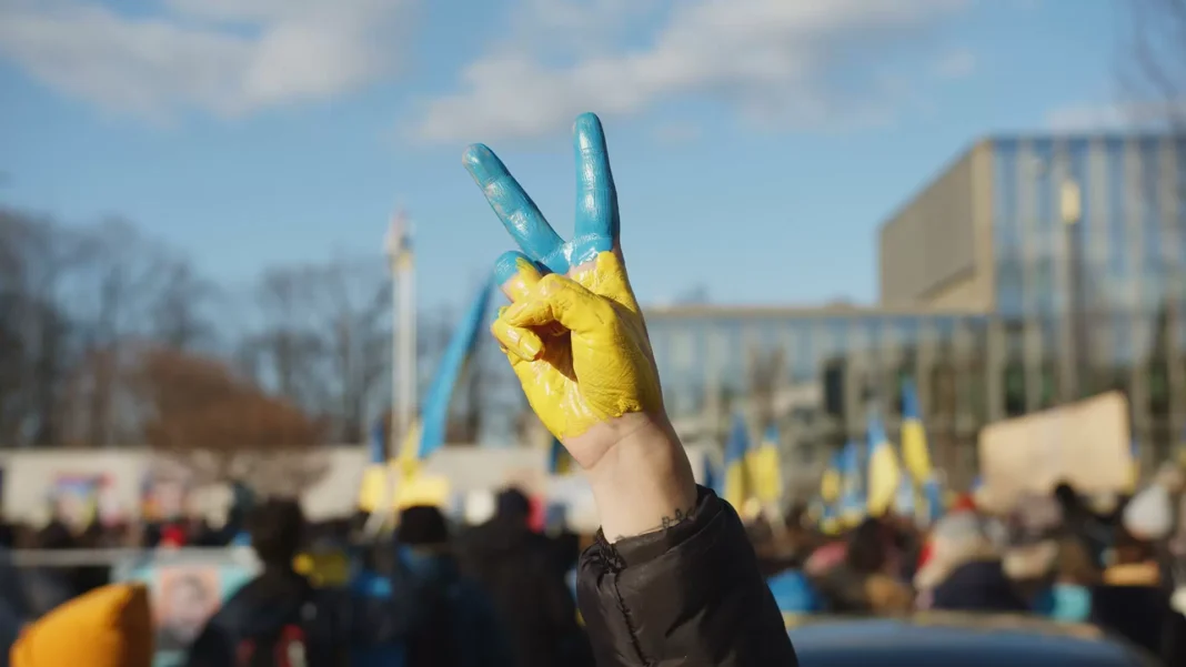 To Save Ukraine, America Must Help Europe