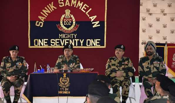 ADG BSF visits IB in Jammu, reviews security