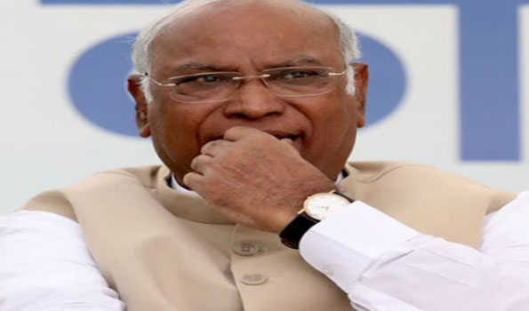 Gujarat: Kharge accuses BJP of misrule