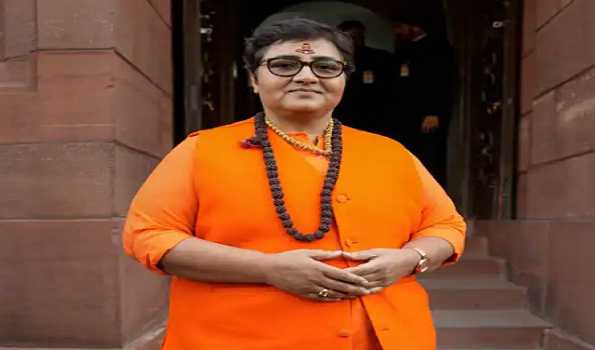 Notice to Poonawalla to join probe in Pragya Thakur’s knives remark case