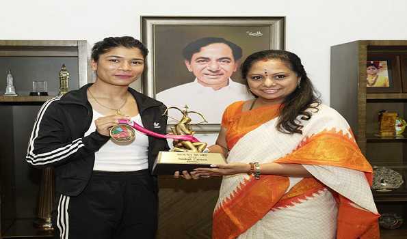 Boxing Champion Nikhat Zareen, Shooter Esha Singh meet Kavitha in Hyderabad