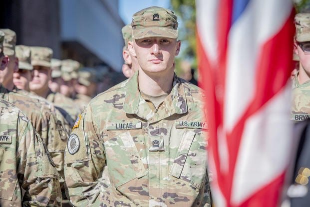 15 thousand less recruitments than expected in US army