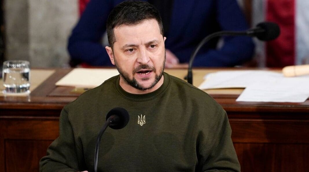 Zelenskyy reaches Washington in NATO’s spy plane
