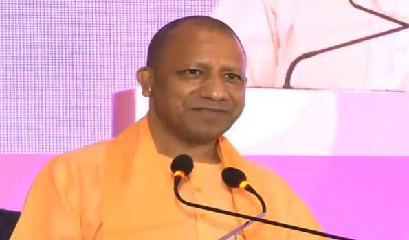 Yogi meets bankers in Mumbai , invites them to UP