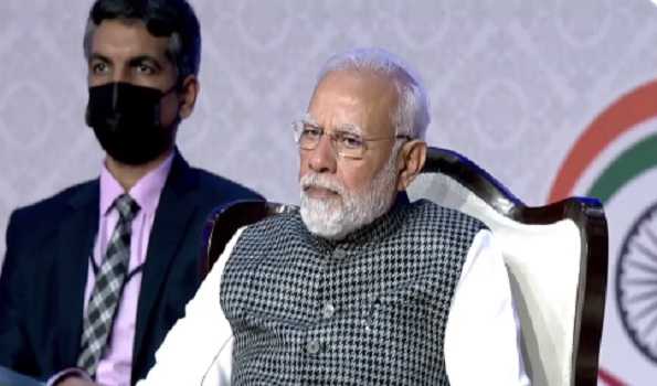 PM arrives in Indore for Pravasi Bharatiya Divas Convention