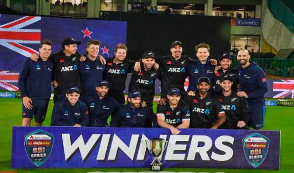 Hurricane Phillips powers NZ to 2-1 ODI series win