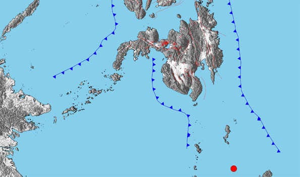 7.3-magnitude earthquake hits southern Philippines