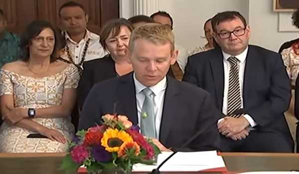 Chris Hipkins sworn in as New Zealand PM