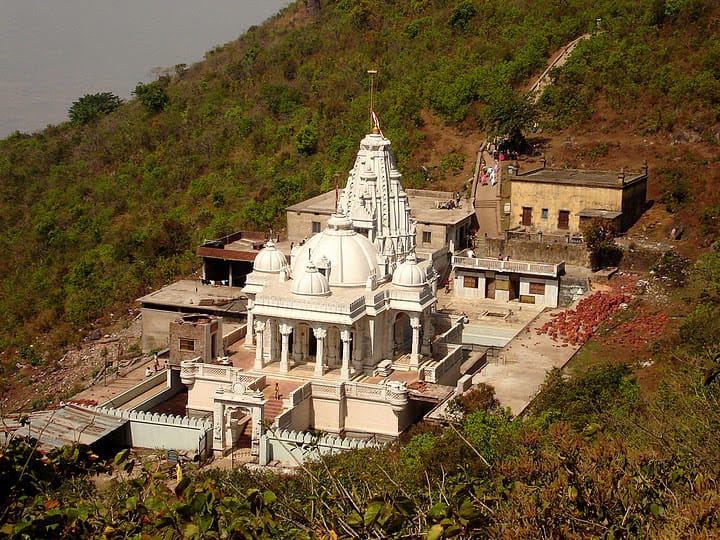 Government orders immediate restriction on tourism on Shri Sammed Shikhar