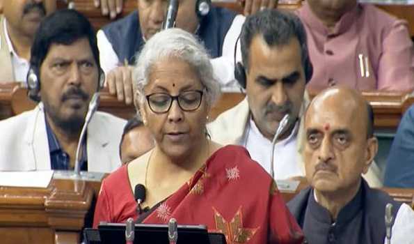 Budget bets big on infra, raises capex to Rs 10 lakh crore
