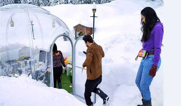 ‘Fiber Igloo’ wonderland experience for tourists in snow bound Gulmarg