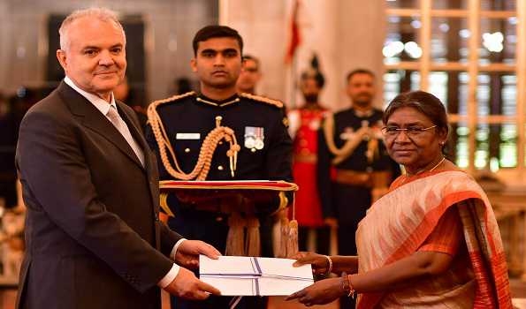 Envoys of five nations present credentials to President Murmu
