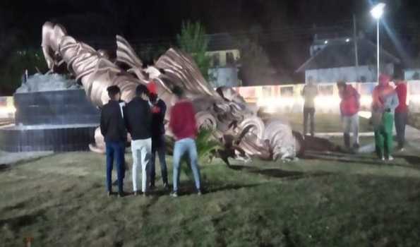 Shri Ram idol fell due to tempest in Sujanpur village