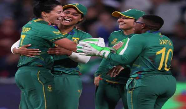 South Africa into semi-finals after beating Bangladesh