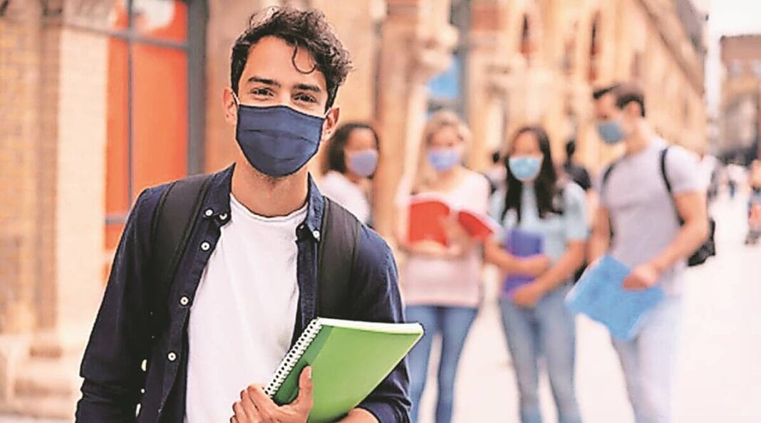 Indian students in Britain leaving classes, doing part time jobs, eating once a day