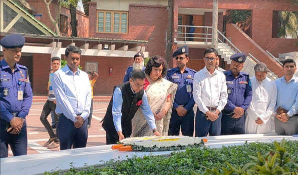 IHC Verma paid tribute at Bangabandhu’s Mausoleum in Bangladesh
