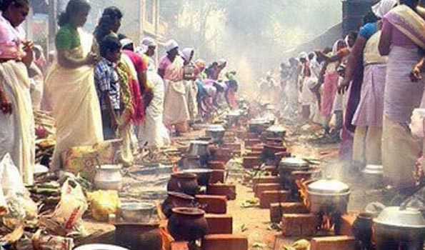 Lakhs of women offer Pongala to Attukal Devi temple