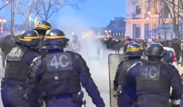 Over 850 people detained in France at protests against pension reform – Interior Ministry
