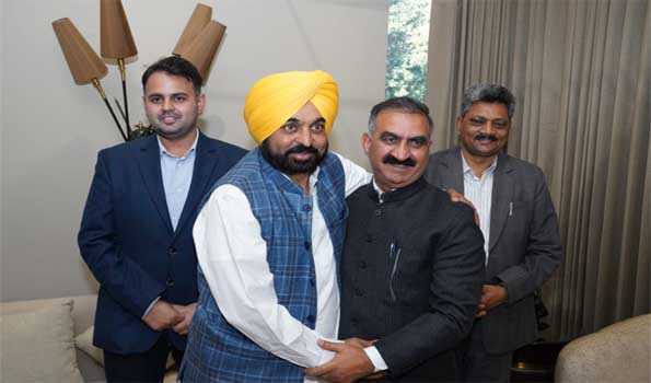 Punjab CM flags issue of proposed water cess with HP CM