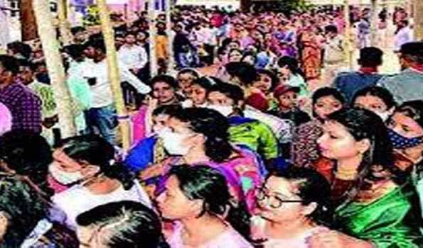 Thousands of devotees visit temples on Ram Navami in Maha