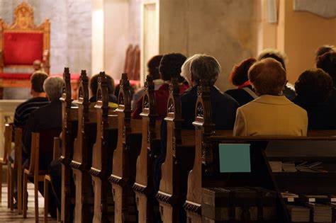 Congregational worship reduces risk of death from depression, increases social security