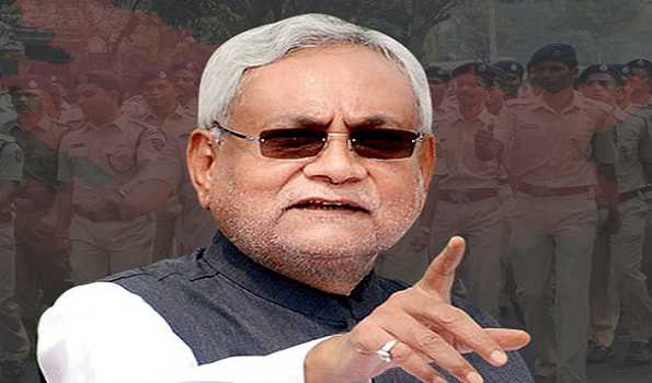 Nitish leaves for New Delhi for talks on opposition unity