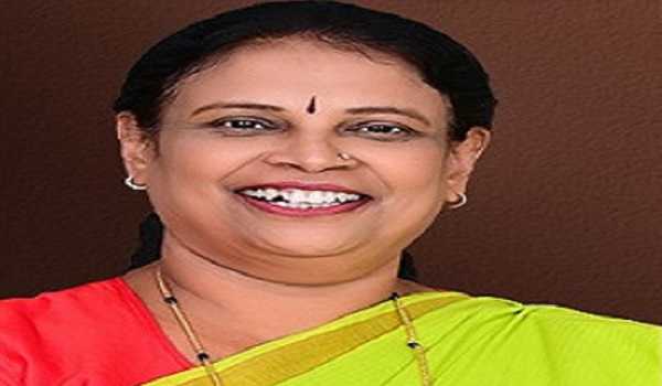 Cong leader Kagodu Thimappa’s daughter joins BJP