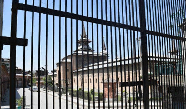 Jumat-ul-Vida prayers disallowed at Jamia Masjid Srinagar