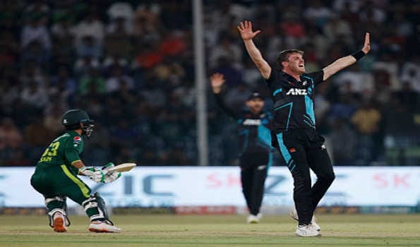 NZ beats PAK in nail-biting contest to keep T20 series wide open