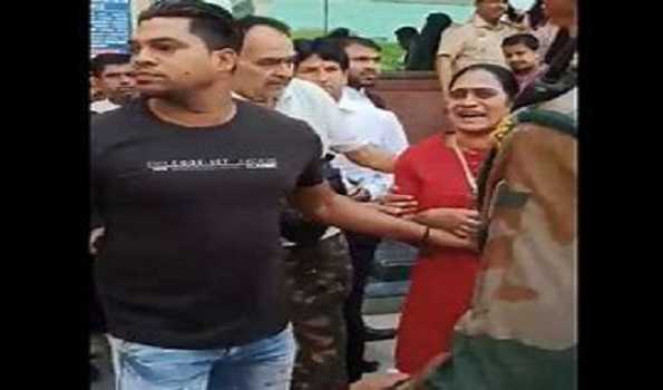 Firing incident at Saket Court, one woman injured