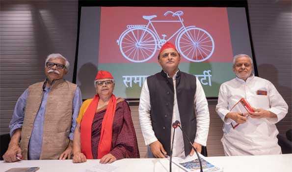Only corruption took place in the name of smart city scheme: Akhilesh