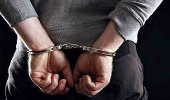 Police arrests four thieves, recovered stolen property in Kulgam