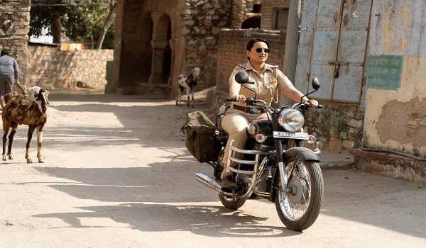 It took me 13 yrs to go from cop-wife to fierce cop: Sonakshi on ‘Dahaad’