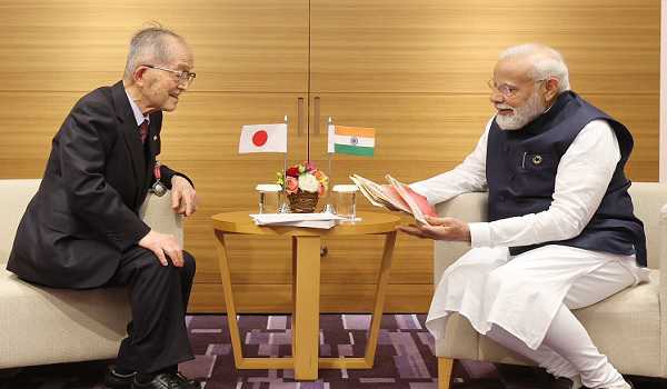 PM Modi meets leading Japanese personalities in Hiroshima