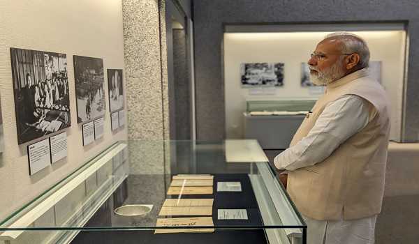 PM Modi pays tribute at Hiroshima Peace Memorial Park and Museum