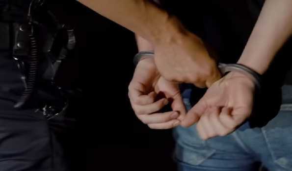 Police arrest wanted drug smuggler in Baramulla