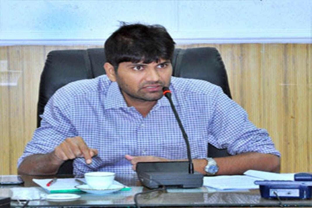 Mini-Bangladesh in Navi Mumbai thrives while NMMC Commissioner Abhijit Bangar does nothing