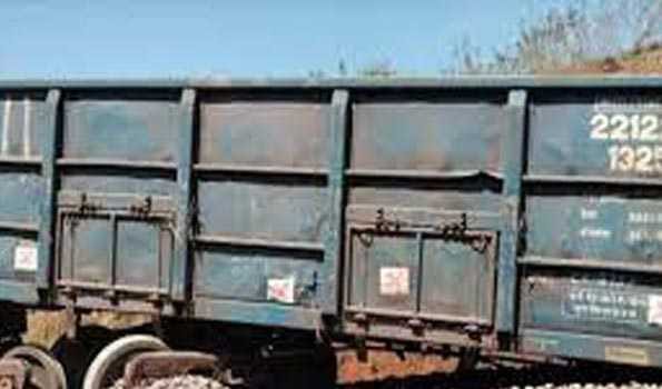 Goods train derailment in AP : SCR cancels 8 trains