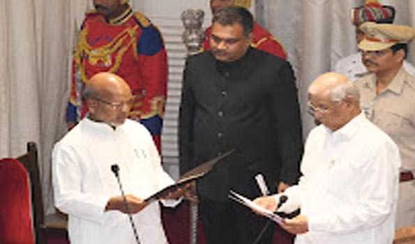 Newly inducted min Ratnesh Sada takes oath in Nitish cabinet