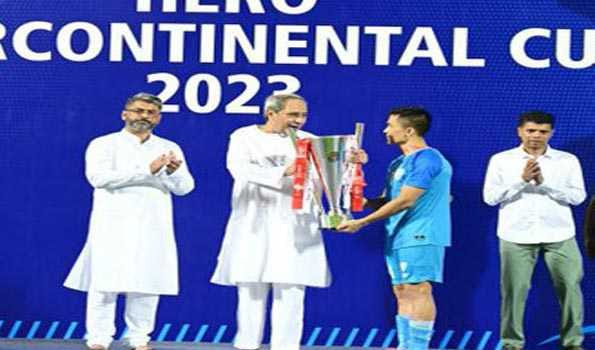 Odisha CM presents trophy to champions India as they clinch Intercontinental Cup