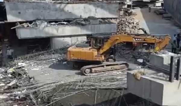 Under construction flyover collapses in Hyderabad; 9 Injured